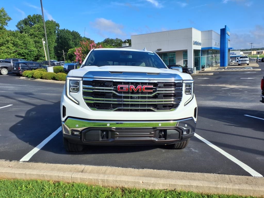 GMC Sierra 1500 4WD Crew Cab 147" SLT 2025 GMC Sierra 1500 4WD Crew Cab 147" SLT 2025