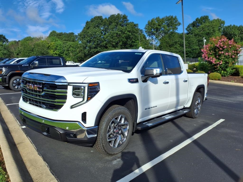 GMC Sierra 1500 4WD Crew Cab 147" SLT 2025 GMC Sierra 1500 4WD Crew Cab 147" SLT 2025