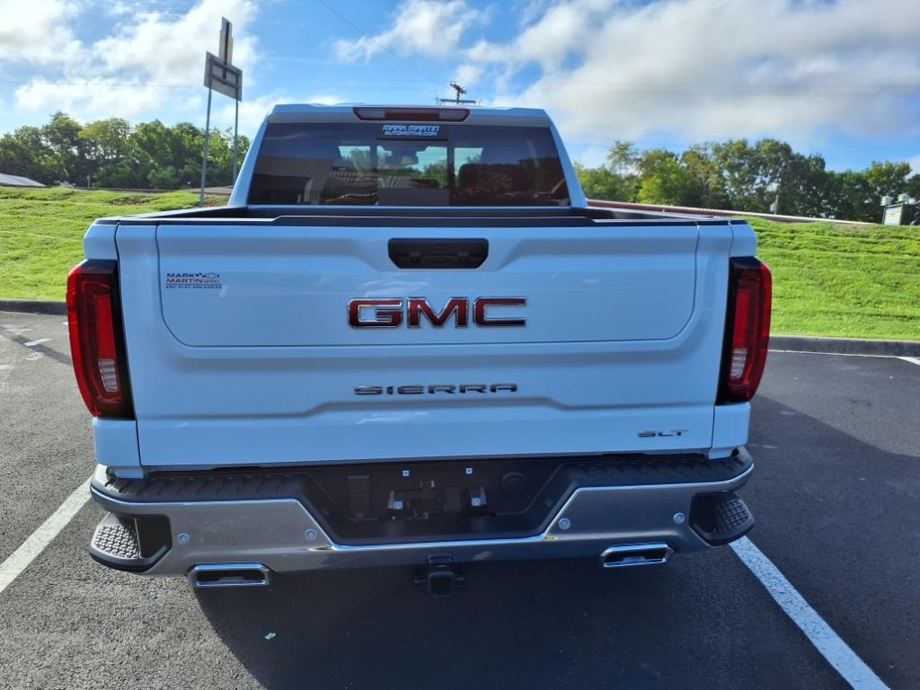 GMC Sierra 1500 4WD Crew Cab 147" SLT 2025 GMC Sierra 1500 4WD Crew Cab 147" SLT 2025