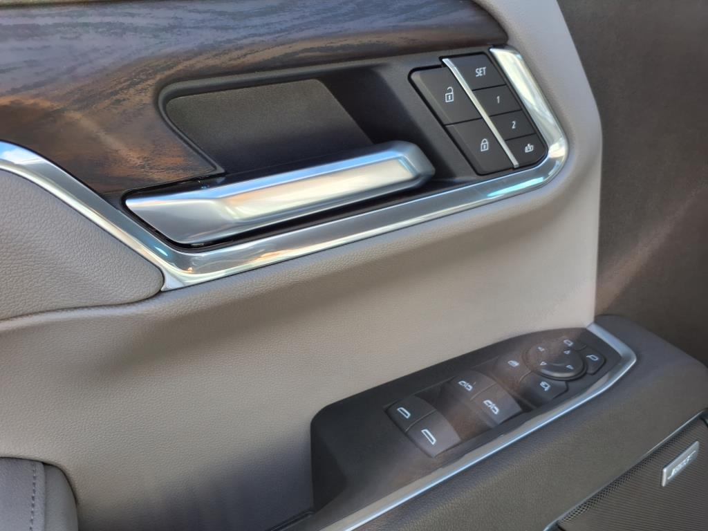 GMC Sierra 1500 4WD Crew Cab 147" SLT 2025 GMC Sierra 1500 4WD Crew Cab 147" SLT 2025