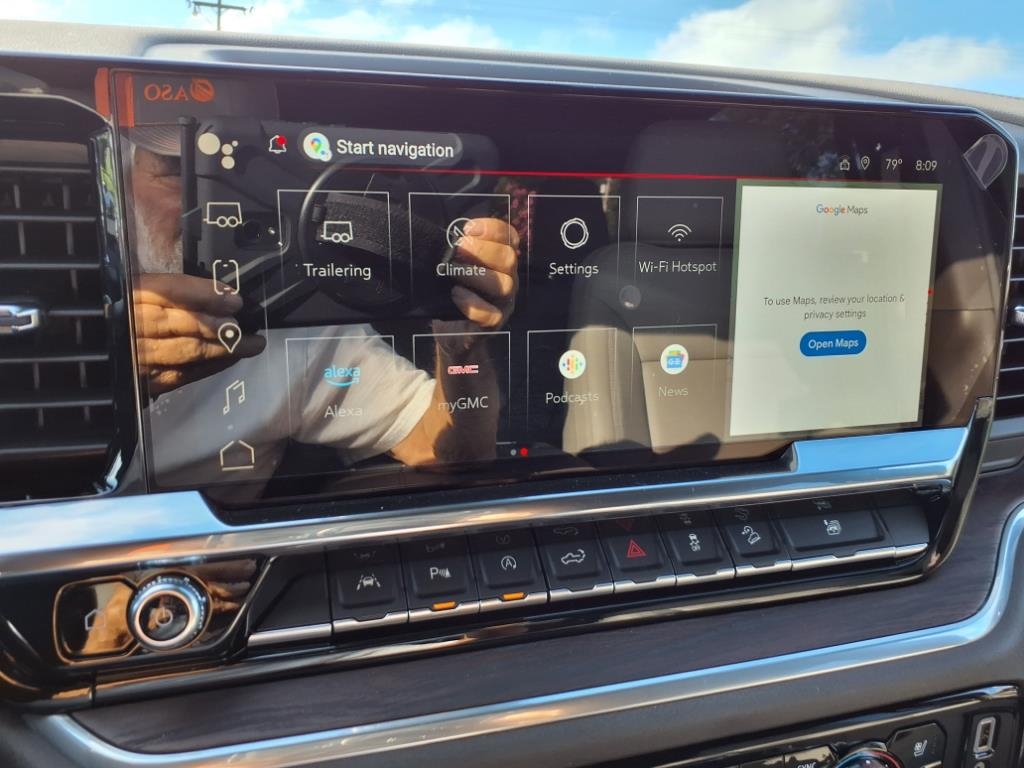 GMC Sierra 1500 4WD Crew Cab 147" SLT 2025 GMC Sierra 1500 4WD Crew Cab 147" SLT 2025