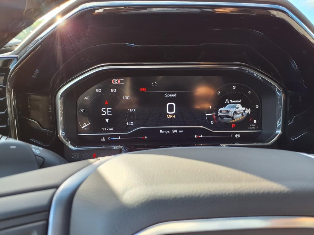 GMC Sierra 1500 4WD Crew Cab 147" SLT 2025 GMC Sierra 1500 4WD Crew Cab 147" SLT 2025