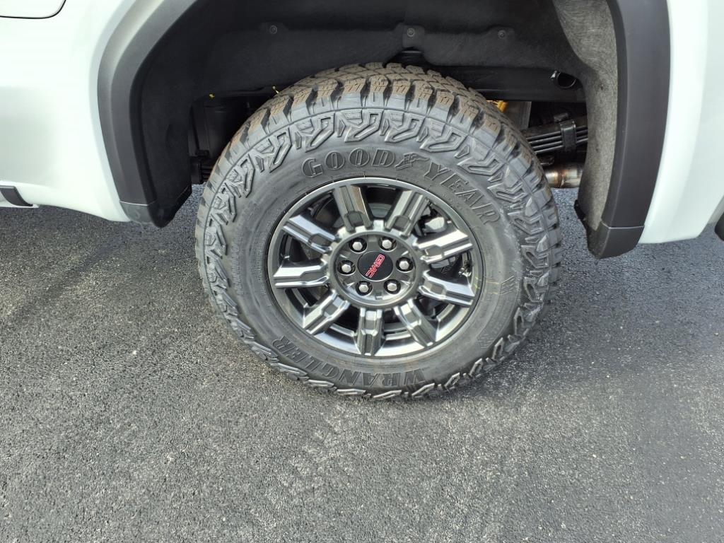 GMC Sierra 1500 4WD Crew Cab 147" AT4X 2025 GMC Sierra 1500 4WD Crew Cab 147" AT4X 2025