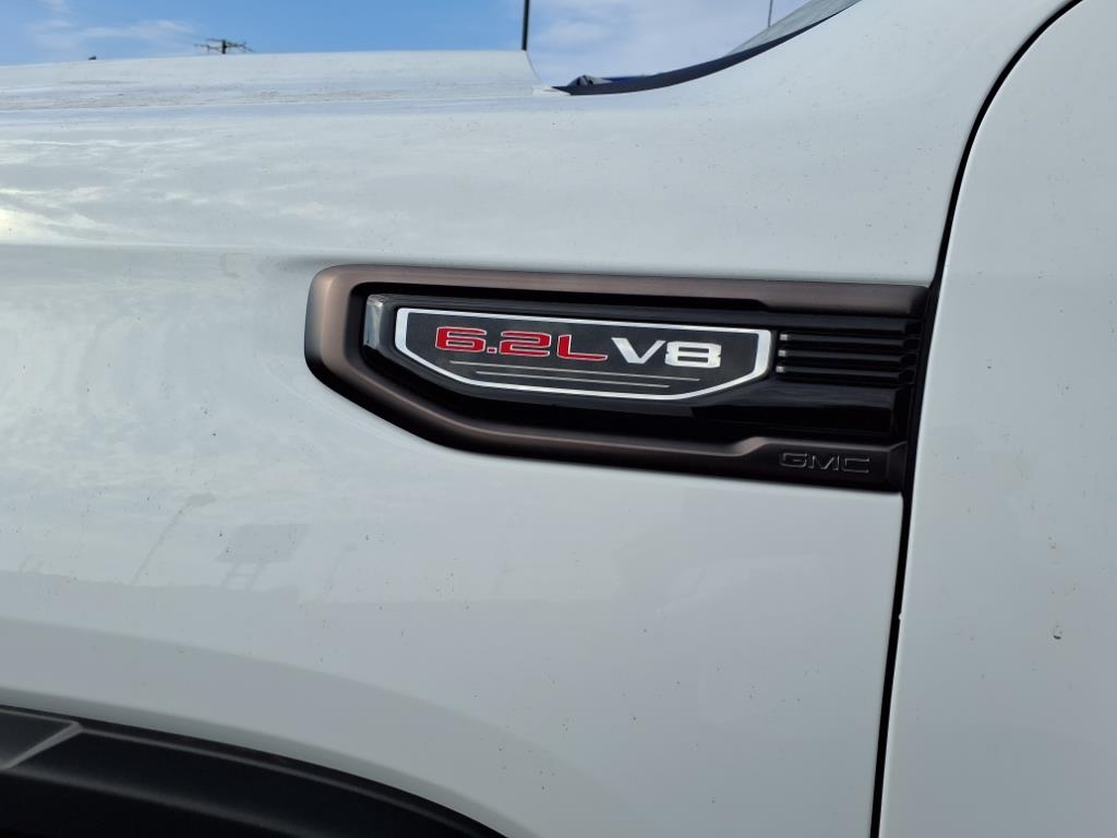 GMC Sierra 1500 4WD Crew Cab 147" AT4X 2025 GMC Sierra 1500 4WD Crew Cab 147" AT4X 2025