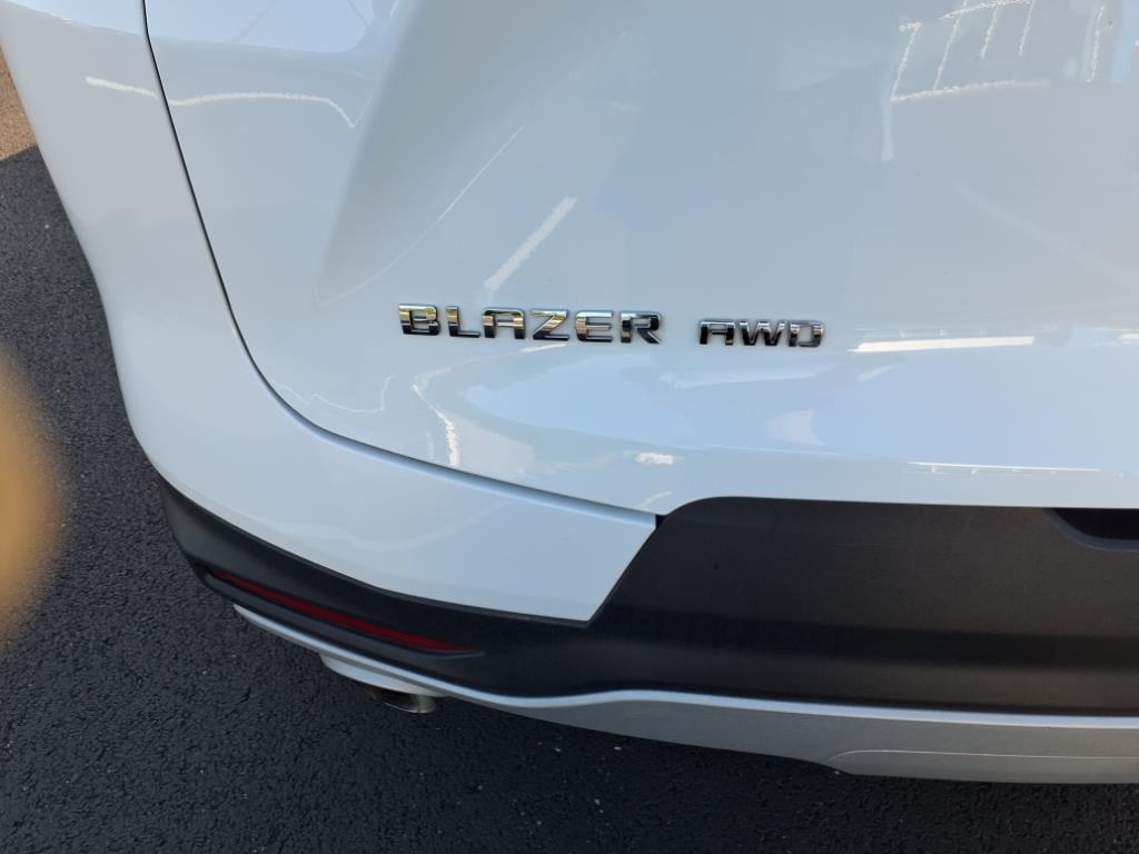 Chevrolet Blazer AWD 4dr LT w/2LT 2023 Chevrolet Blazer AWD 4dr LT w/2LT 2023