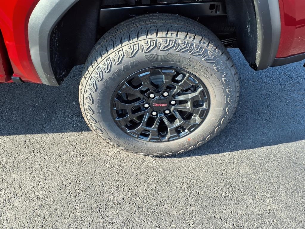 GMC Canyon 2WD Crew Cab Elevation 2026