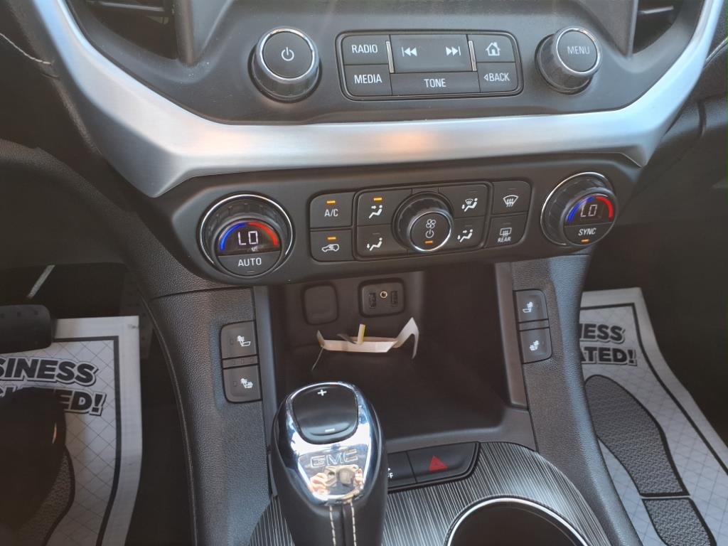 GMC Acadia FWD 4dr SLT w/SLT-1 2019