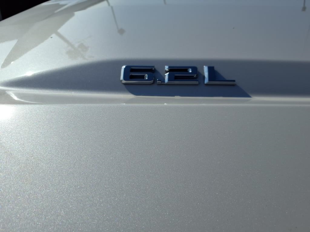 Chevrolet Silverado 1500 4WD Crew Cab 147" High Country 2024 Chevrolet Silverado 1500 4WD Crew Cab 147" High Country 2024