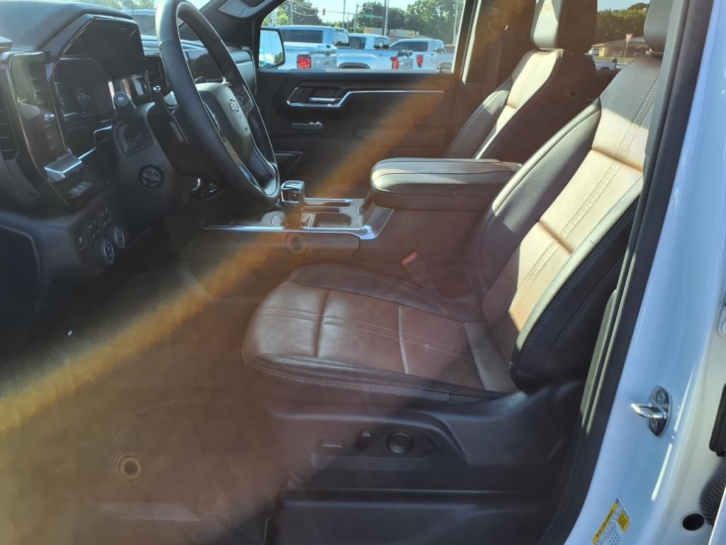 Chevrolet Silverado 1500 4WD Crew Cab 147" High Country 2024 Chevrolet Silverado 1500 4WD Crew Cab 147" High Country 2024