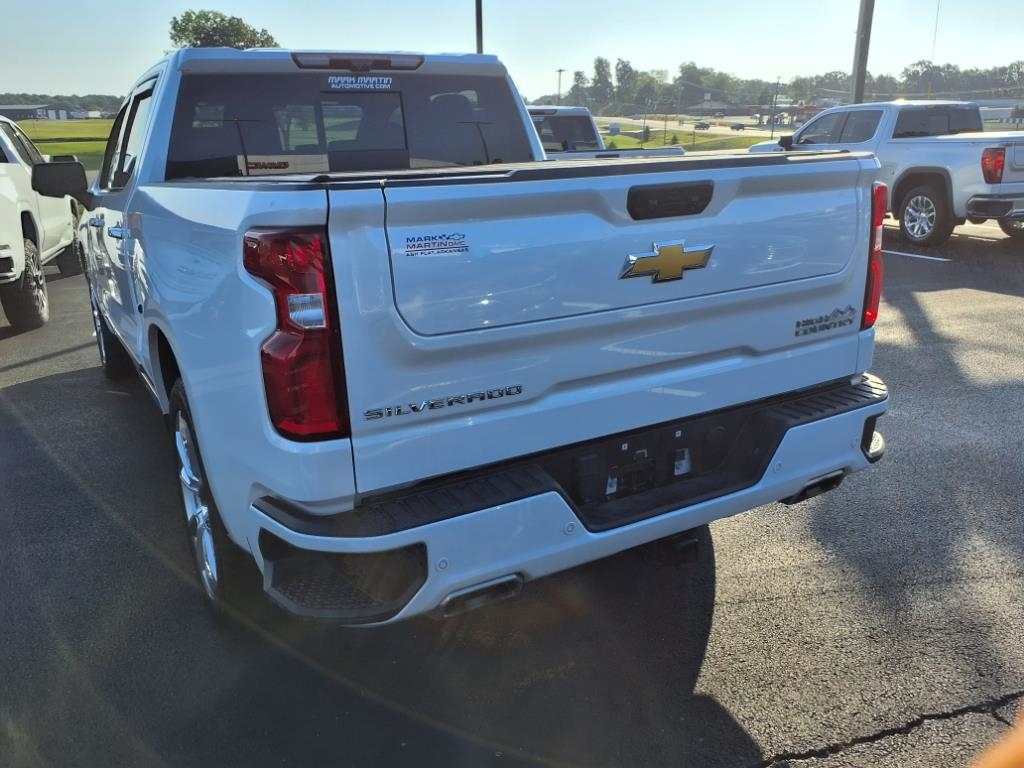 Chevrolet Silverado 1500 4WD Crew Cab 147" High Country 2024 Chevrolet Silverado 1500 4WD Crew Cab 147" High Country 2024