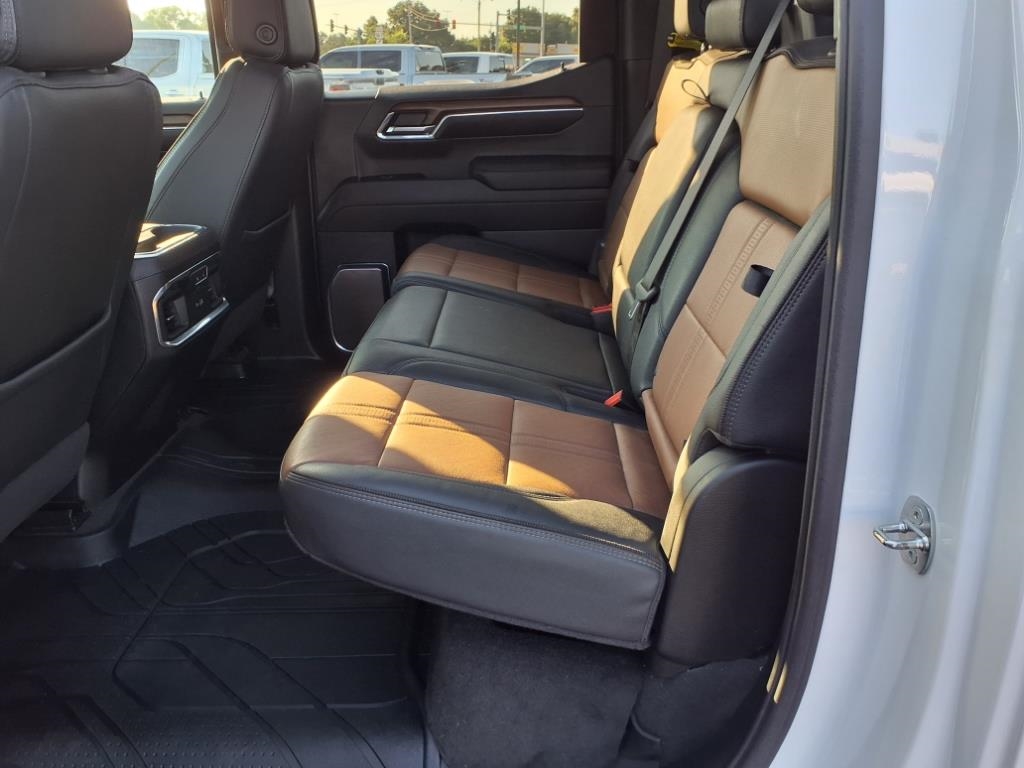 Chevrolet Silverado 1500 4WD Crew Cab 147" High Country 2024 Chevrolet Silverado 1500 4WD Crew Cab 147" High Country 2024