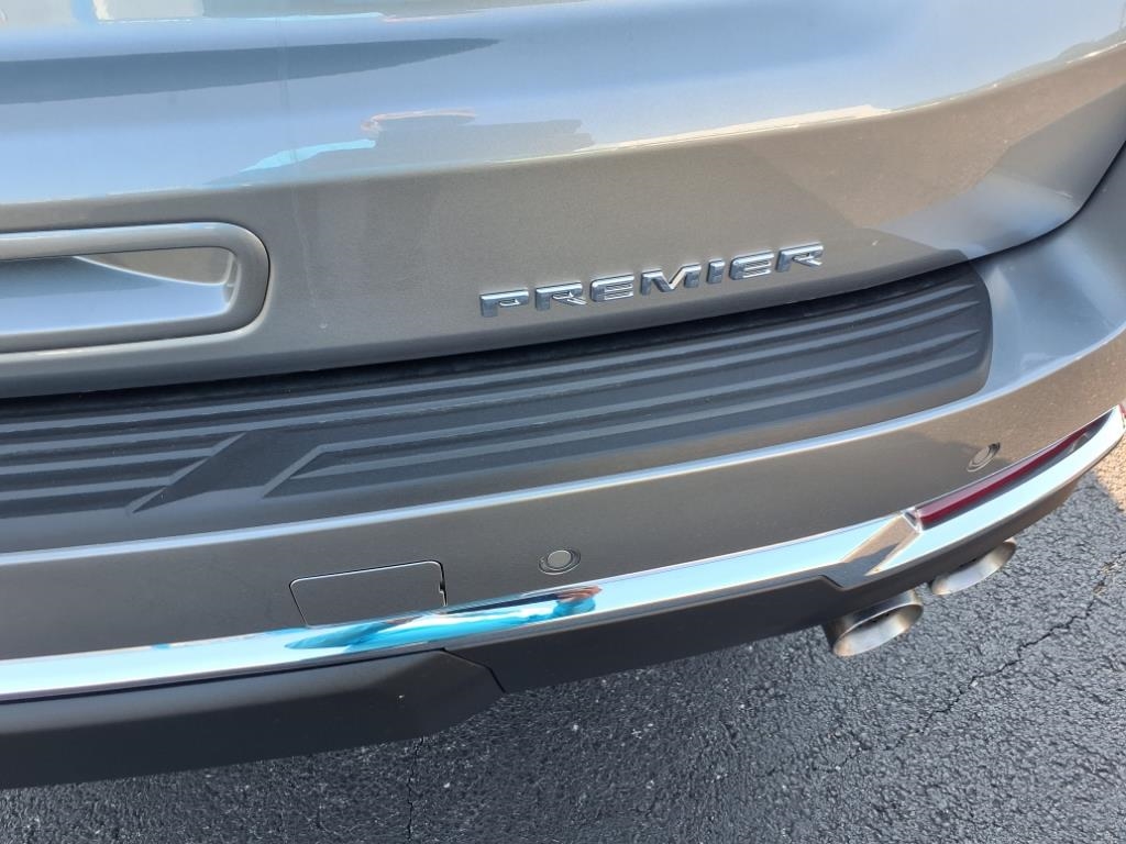 Chevrolet Tahoe 2WD 4dr Premier 2025