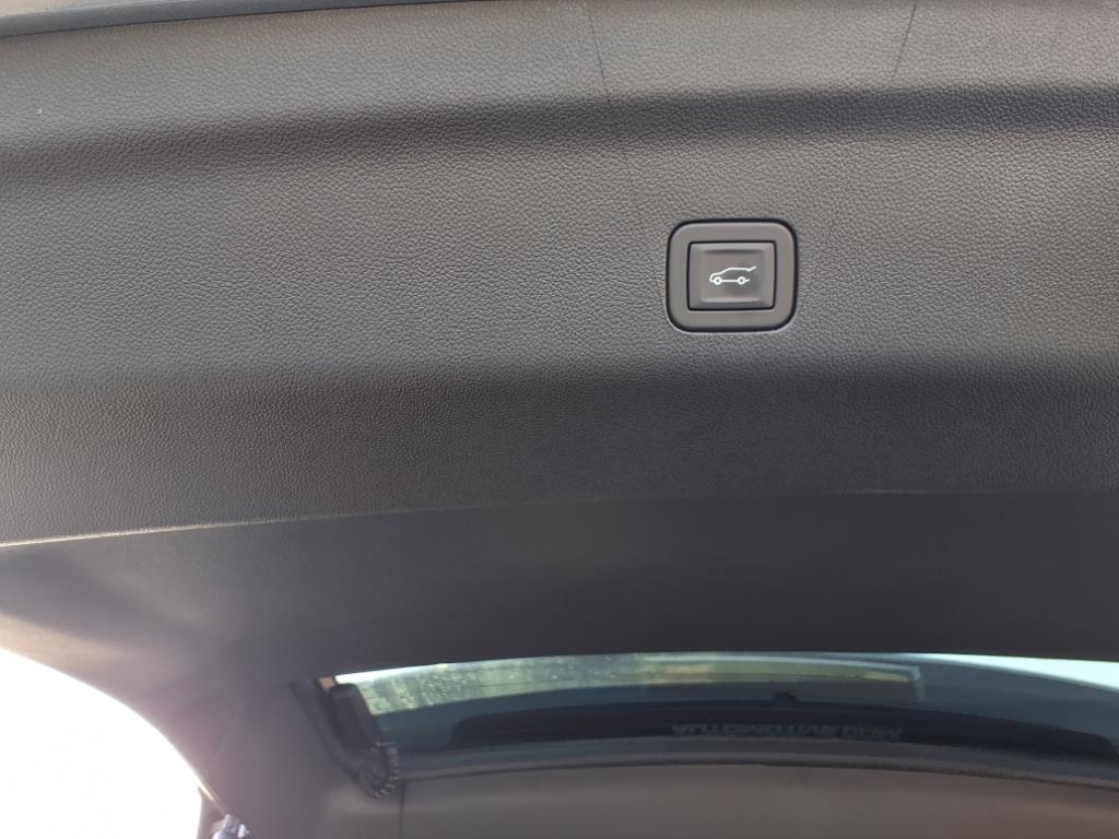 Chevrolet Tahoe 2WD 4dr Premier 2025