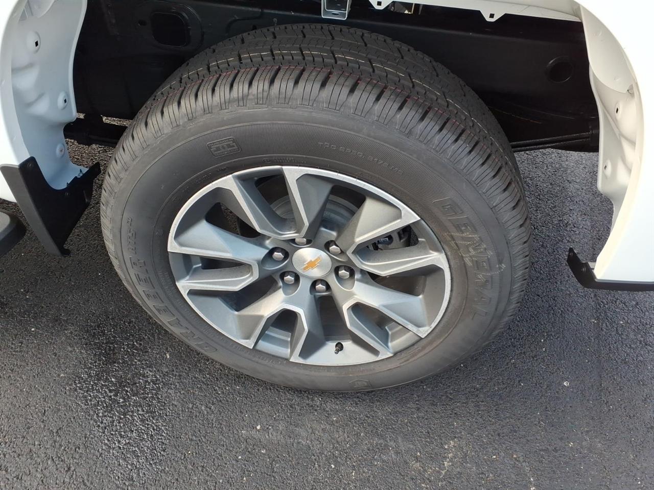 Chevrolet Silverado 1500 4WD Crew Cab 157" LT 2026