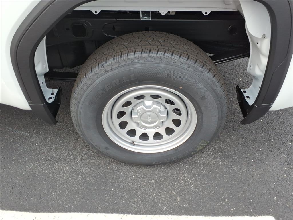 GMC Sierra 1500 4WD Crew Cab 147" Pro 2026