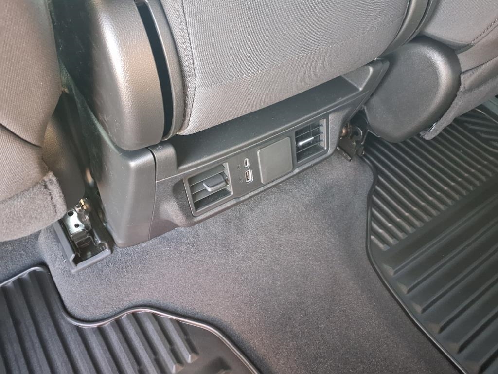 Chevrolet Silverado 1500 4WD Crew Cab 147" Custom 2026