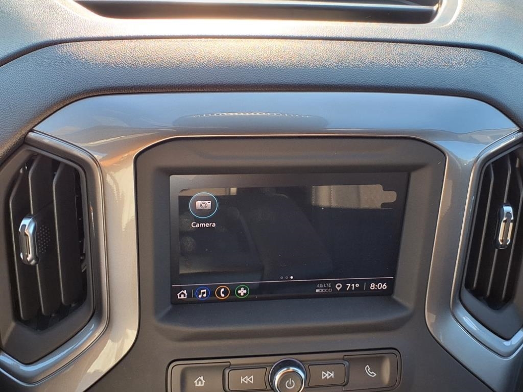 Chevrolet Silverado 1500 4WD Crew Cab 147" Custom 2026