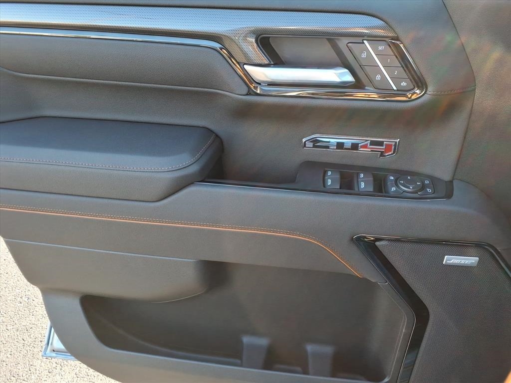 GMC Sierra 1500 4WD Crew Cab 147" AT4 2026 GMC Sierra 1500 4WD Crew Cab 147" AT4 2026