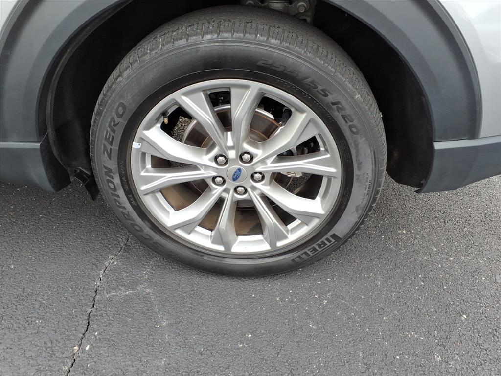 Ford Explorer Limited RWD 2023