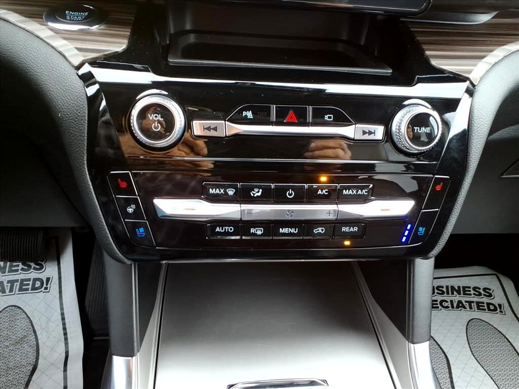 Ford Explorer Limited RWD 2023