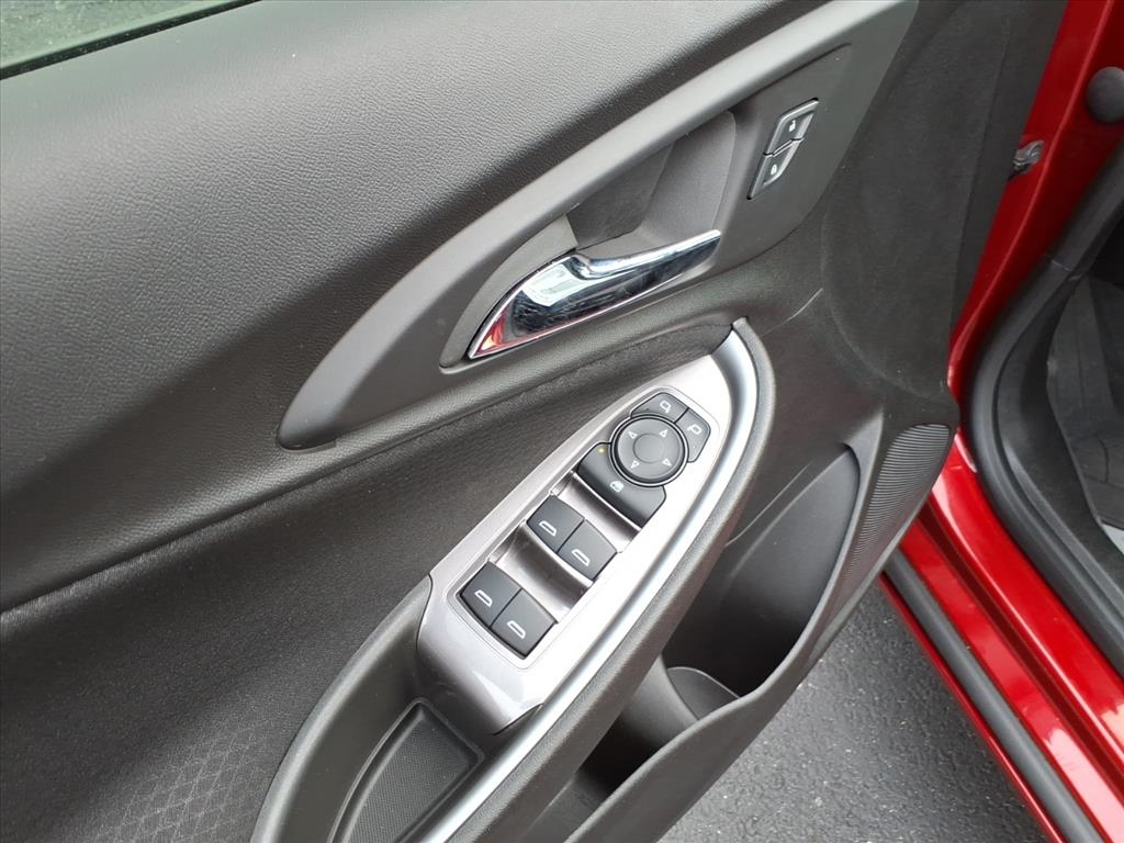 Chevrolet Malibu 4dr Sdn RS 2024