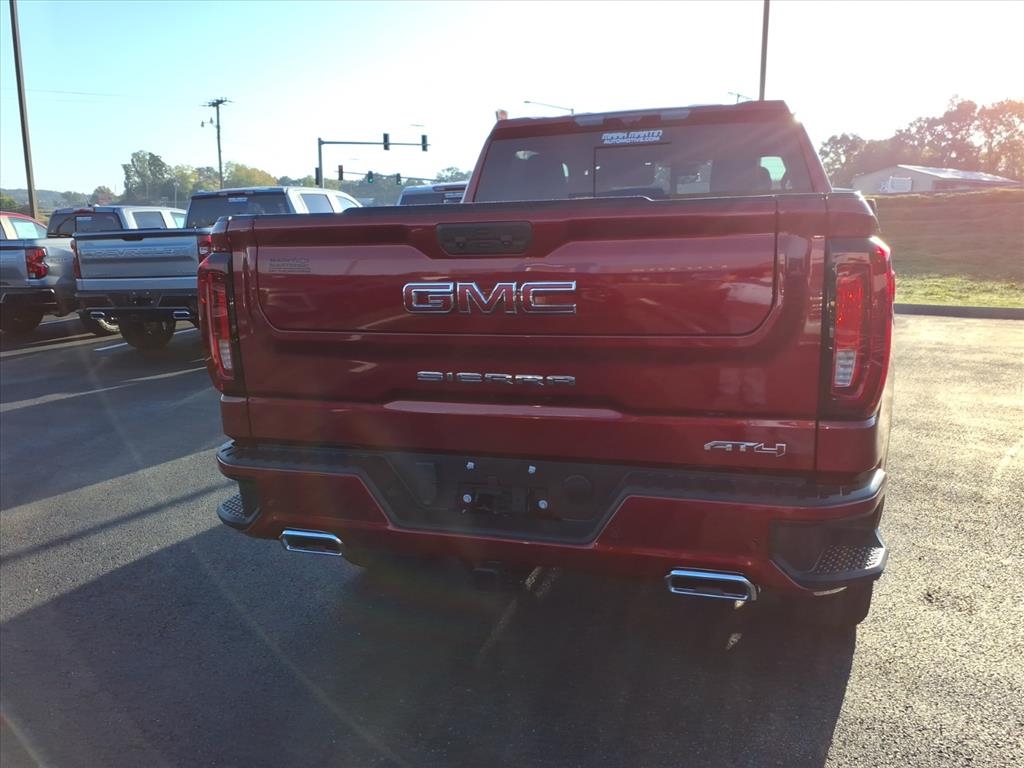 GMC Sierra 1500 4WD Crew Cab 147" AT4 2026 GMC Sierra 1500 4WD Crew Cab 147" AT4 2026