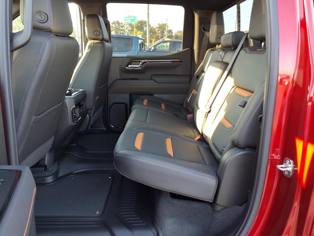 GMC Sierra 1500 4WD Crew Cab 147" AT4 2026 GMC Sierra 1500 4WD Crew Cab 147" AT4 2026