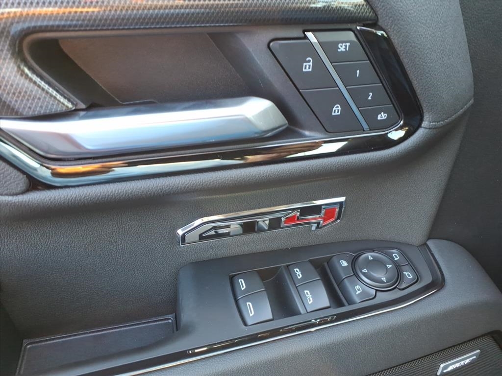 GMC Sierra 1500 4WD Crew Cab 147" AT4 2026 GMC Sierra 1500 4WD Crew Cab 147" AT4 2026