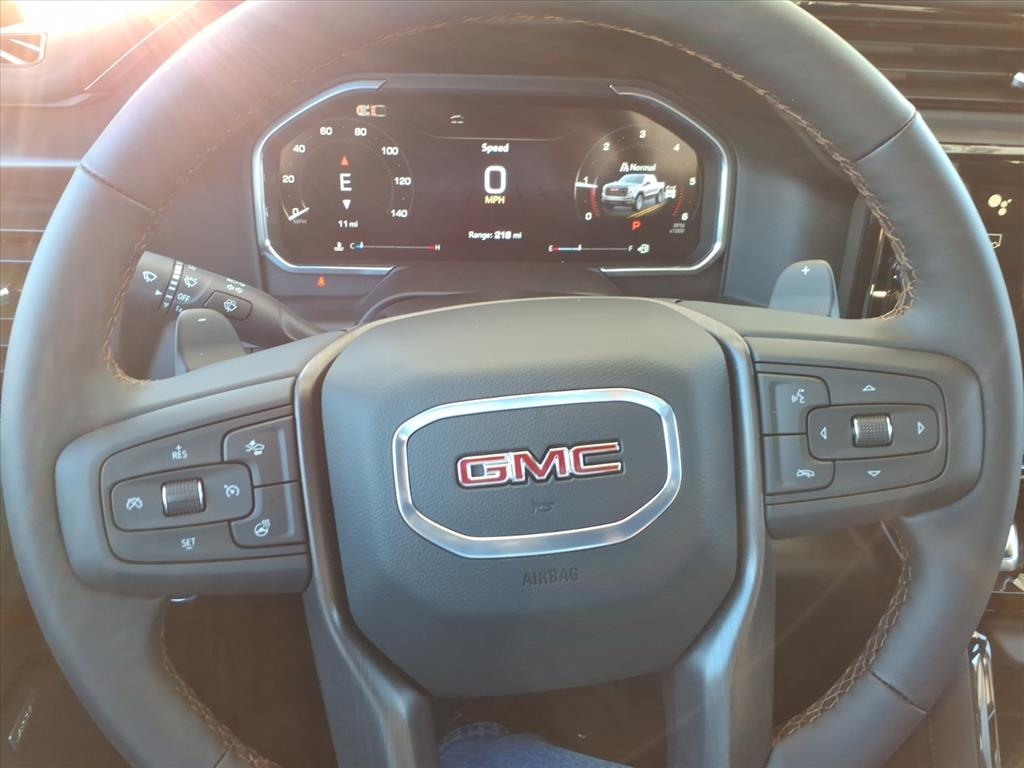 GMC Sierra 1500 4WD Crew Cab 147" AT4 2026 GMC Sierra 1500 4WD Crew Cab 147" AT4 2026