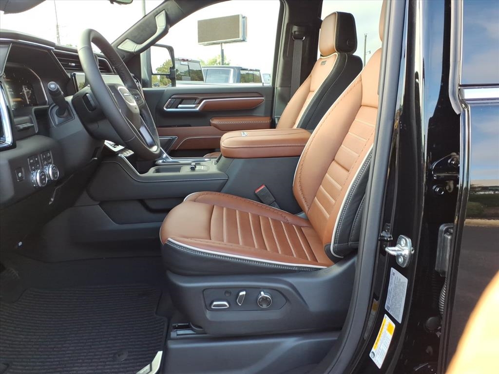 GMC Sierra 2500HD 4WD Crew Cab 159" Denali Ultimate 2026