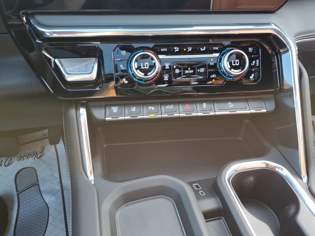 GMC Sierra 2500HD 4WD Crew Cab 159" Denali Ultimate 2026