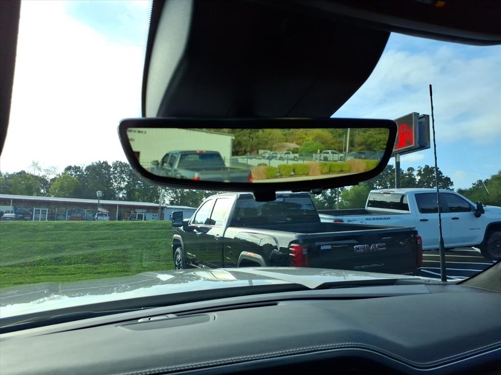 GMC Sierra 2500HD 4WD Crew Cab 159" AT4X 2026