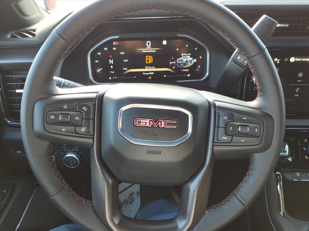 GMC Sierra 2500HD 4WD Crew Cab 159" AT4X 2026