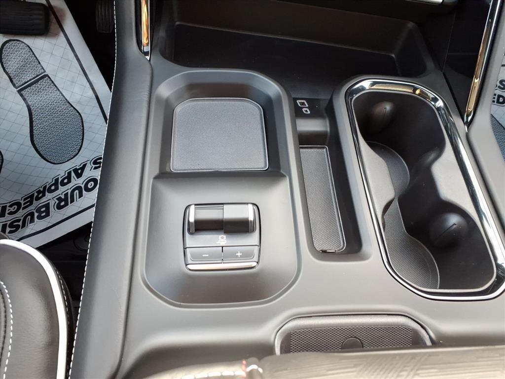 GMC Sierra 2500HD 4WD Crew Cab 159" AT4X 2026