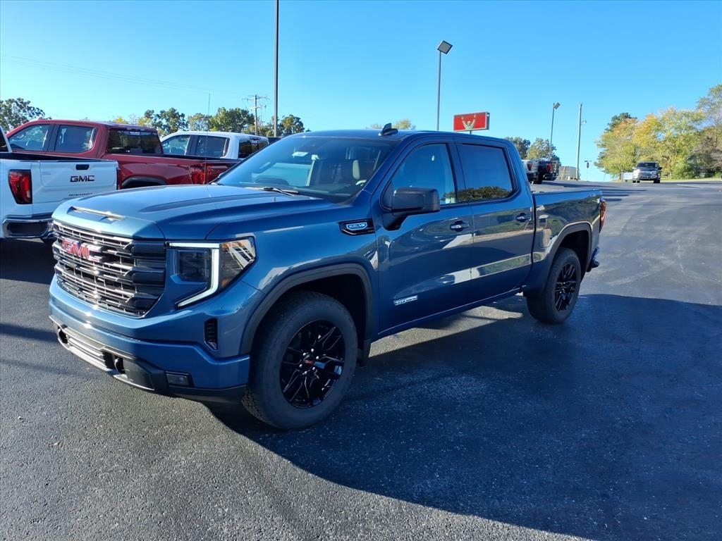 GMC Sierra 1500 4WD Crew Cab 147" Elevation w/3SB 2026