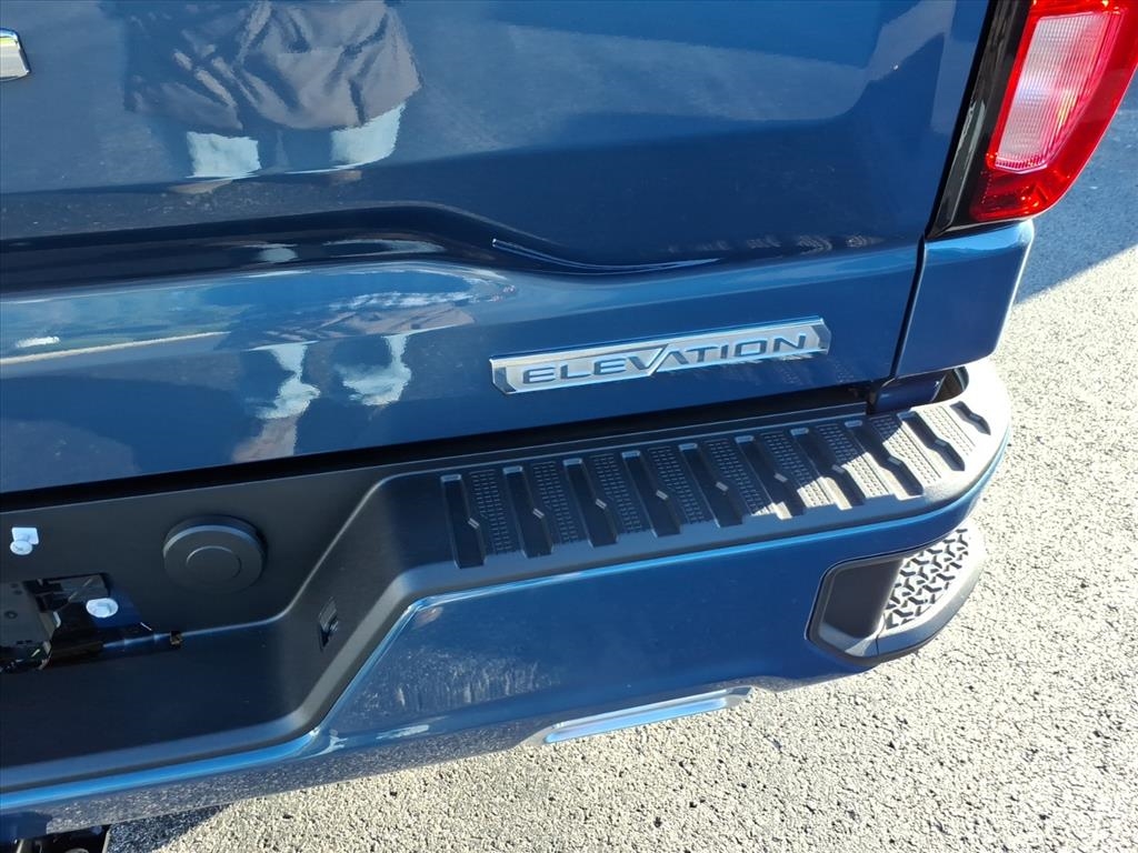 GMC Sierra 1500 4WD Crew Cab 147" Elevation w/3SB 2026