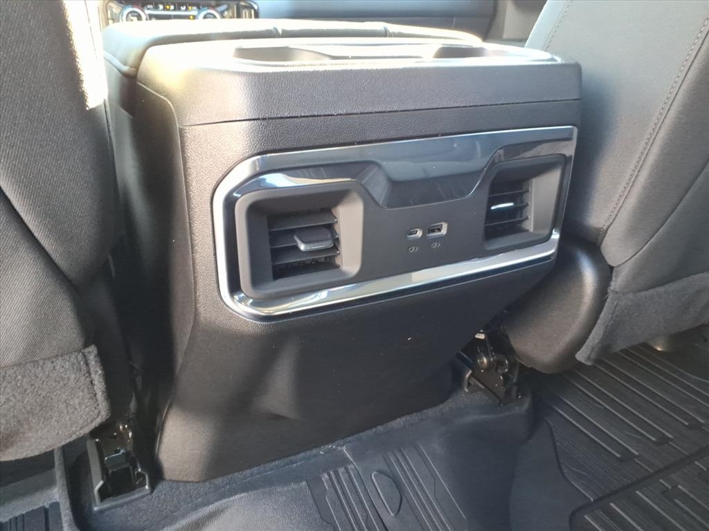 GMC Sierra 1500 4WD Crew Cab 147" Elevation w/3SB 2026