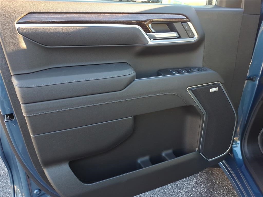 GMC Sierra 1500 4WD Crew Cab 147" Elevation w/3SB 2026