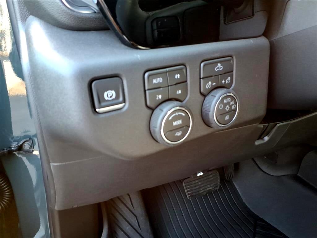 Chevrolet Silverado 1500 4WD Crew Cab 147" LT Trail Boss 2026