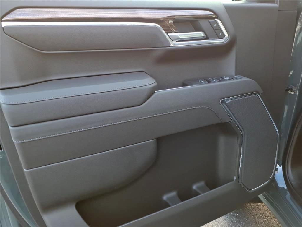 Chevrolet Silverado 1500 4WD Crew Cab 147" LT Trail Boss 2026