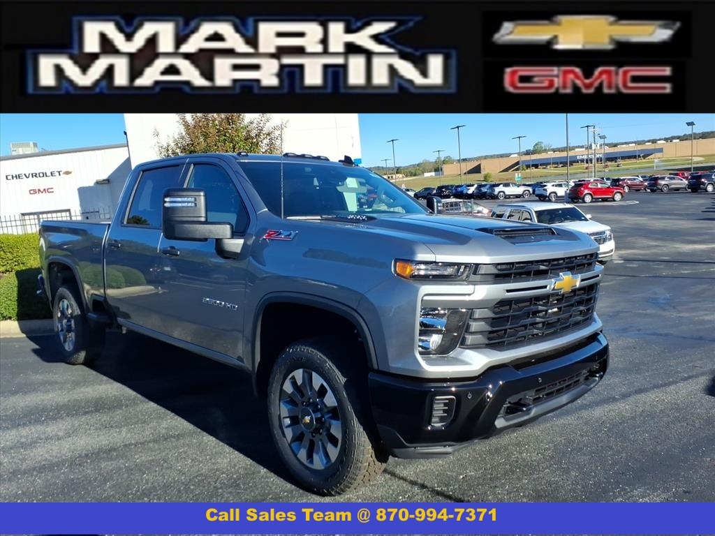 2026 Chevrolet Silverado 2500HD 4WD Crew Cab 159" Custom