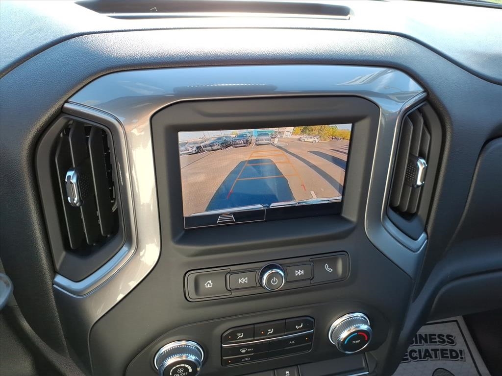 GMC Sierra 1500 4WD Crew Cab 147" Pro 2026