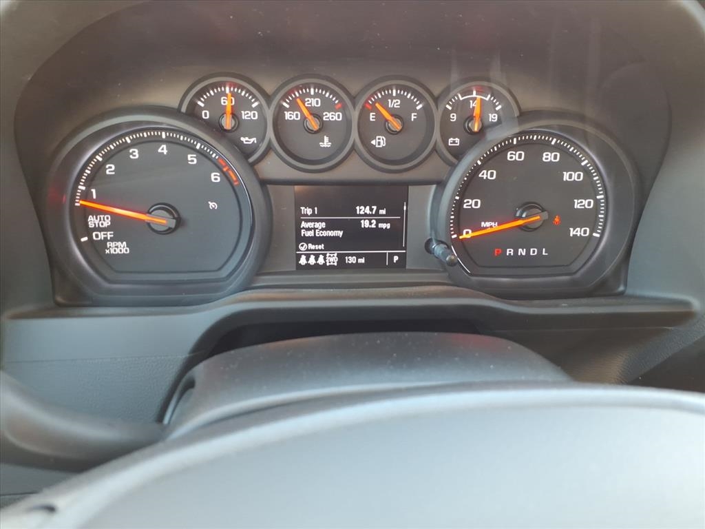 GMC Sierra 1500 4WD Crew Cab 147" Pro 2026