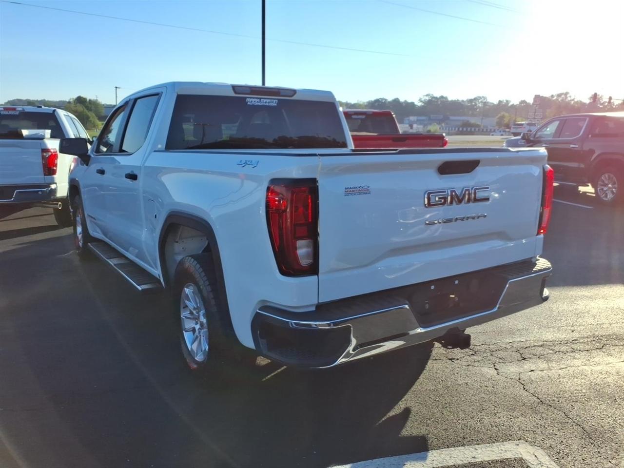GMC Sierra 1500 4WD Crew Cab 147" 2019