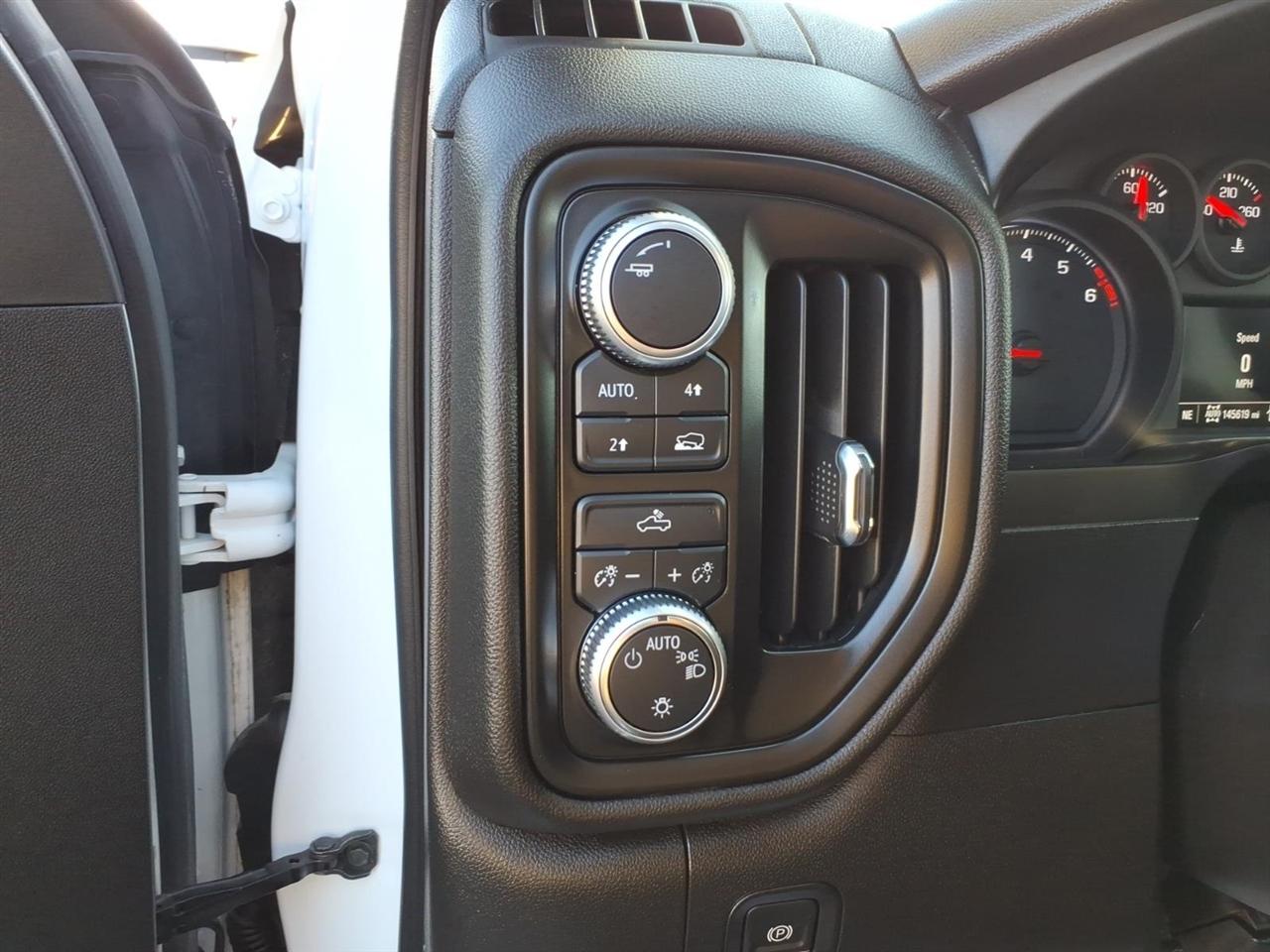 GMC Sierra 1500 4WD Crew Cab 147" 2019