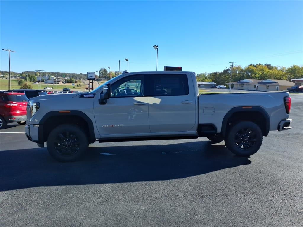 GMC Sierra 2500HD 4WD Crew Cab 159" AT4 2026 GMC Sierra 2500HD 4WD Crew Cab 159" AT4 2026