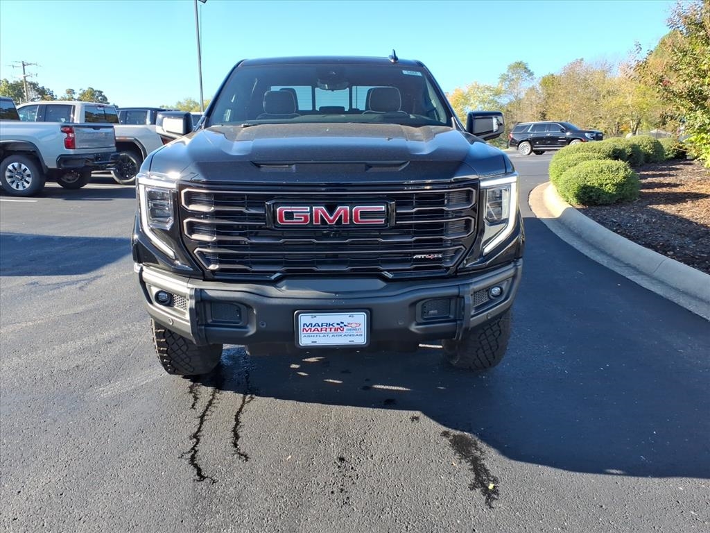 GMC Sierra 1500 4WD Crew Cab 147" AT4X 2026 GMC Sierra 1500 4WD Crew Cab 147" AT4X 2026