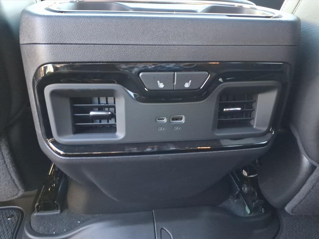 GMC Sierra 1500 4WD Crew Cab 147" AT4X 2026 GMC Sierra 1500 4WD Crew Cab 147" AT4X 2026