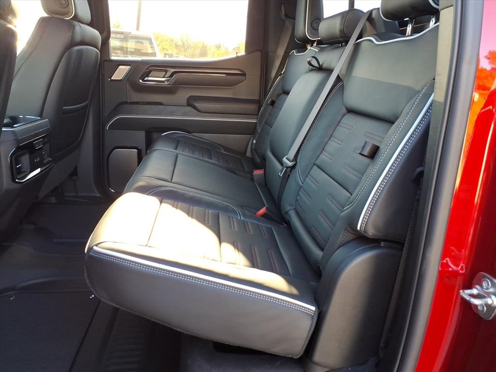 GMC Sierra 1500 4WD Crew Cab 147" AT4X 2026 GMC Sierra 1500 4WD Crew Cab 147" AT4X 2026