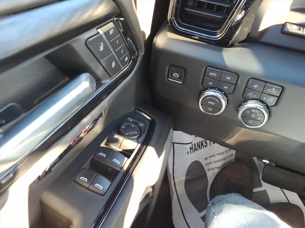 GMC Sierra 1500 4WD Crew Cab 147" AT4X 2026 GMC Sierra 1500 4WD Crew Cab 147" AT4X 2026